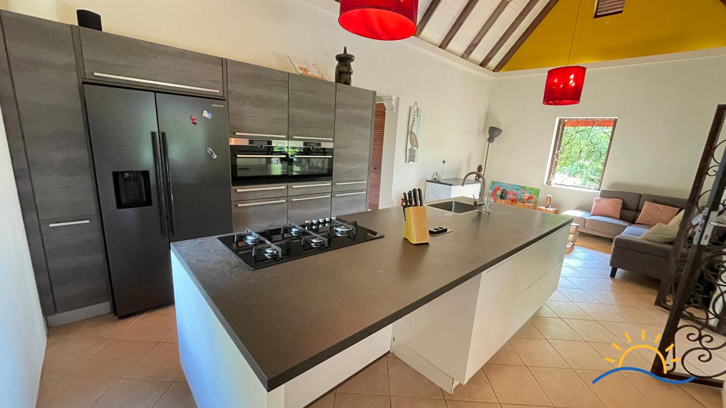 Plantation style villa for sale in Mahuma