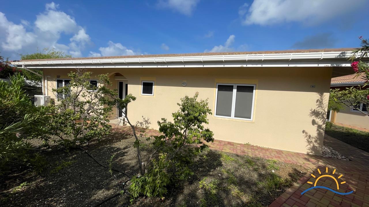 Seize the Opportunity to Invest in Your Dream Villa at the Beautiful Villapark Fontein Resort in Curacao