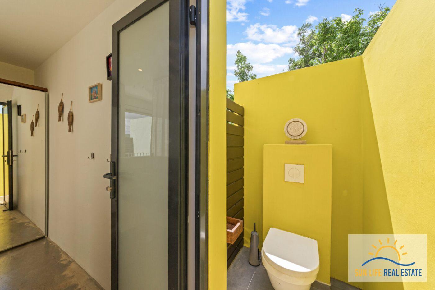 Indoor-Outdoor Living House For Sale in Sint Michiel