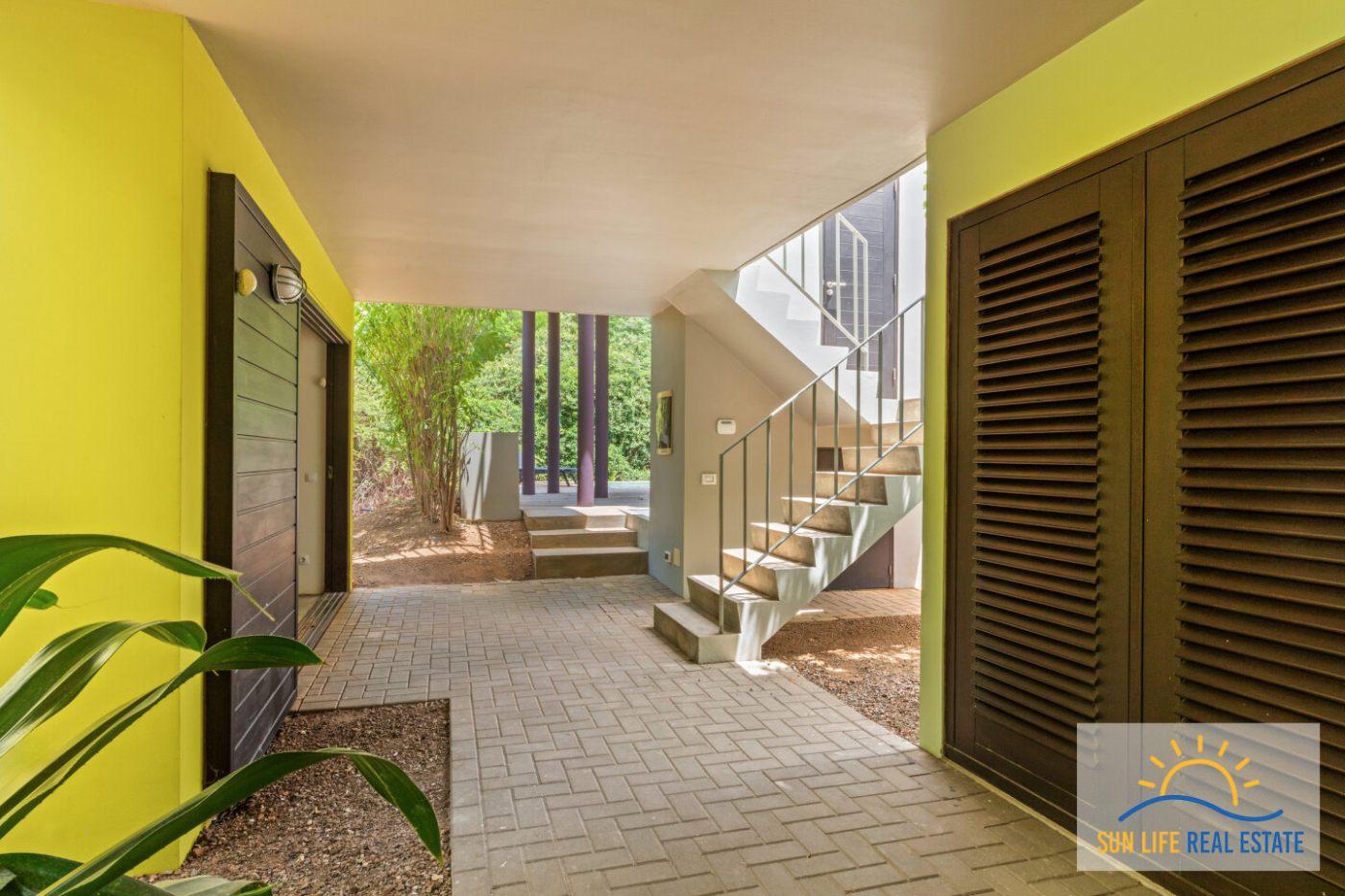 Indoor-Outdoor Living House For Sale in Sint Michiel