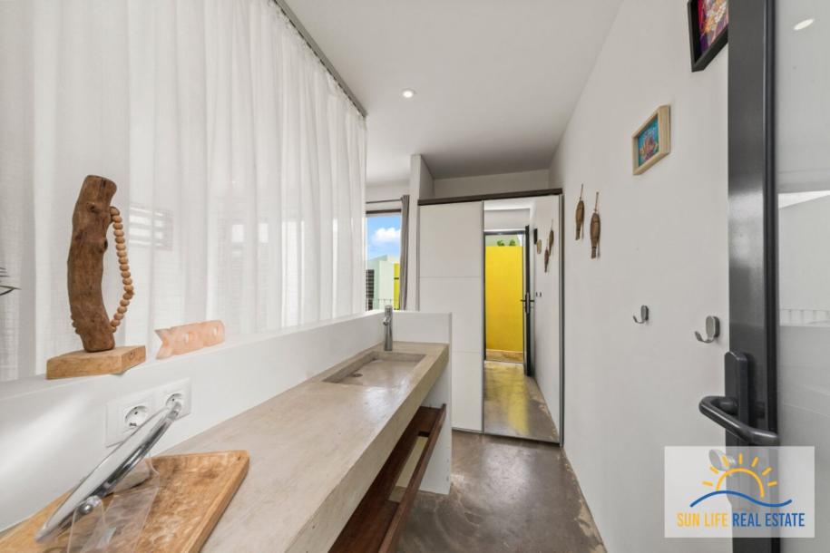 Indoor-Outdoor Living House For Sale in Sint Michiel-40