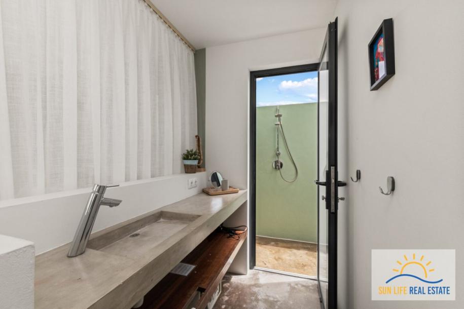 Indoor-Outdoor Living House For Sale in Sint Michiel-39