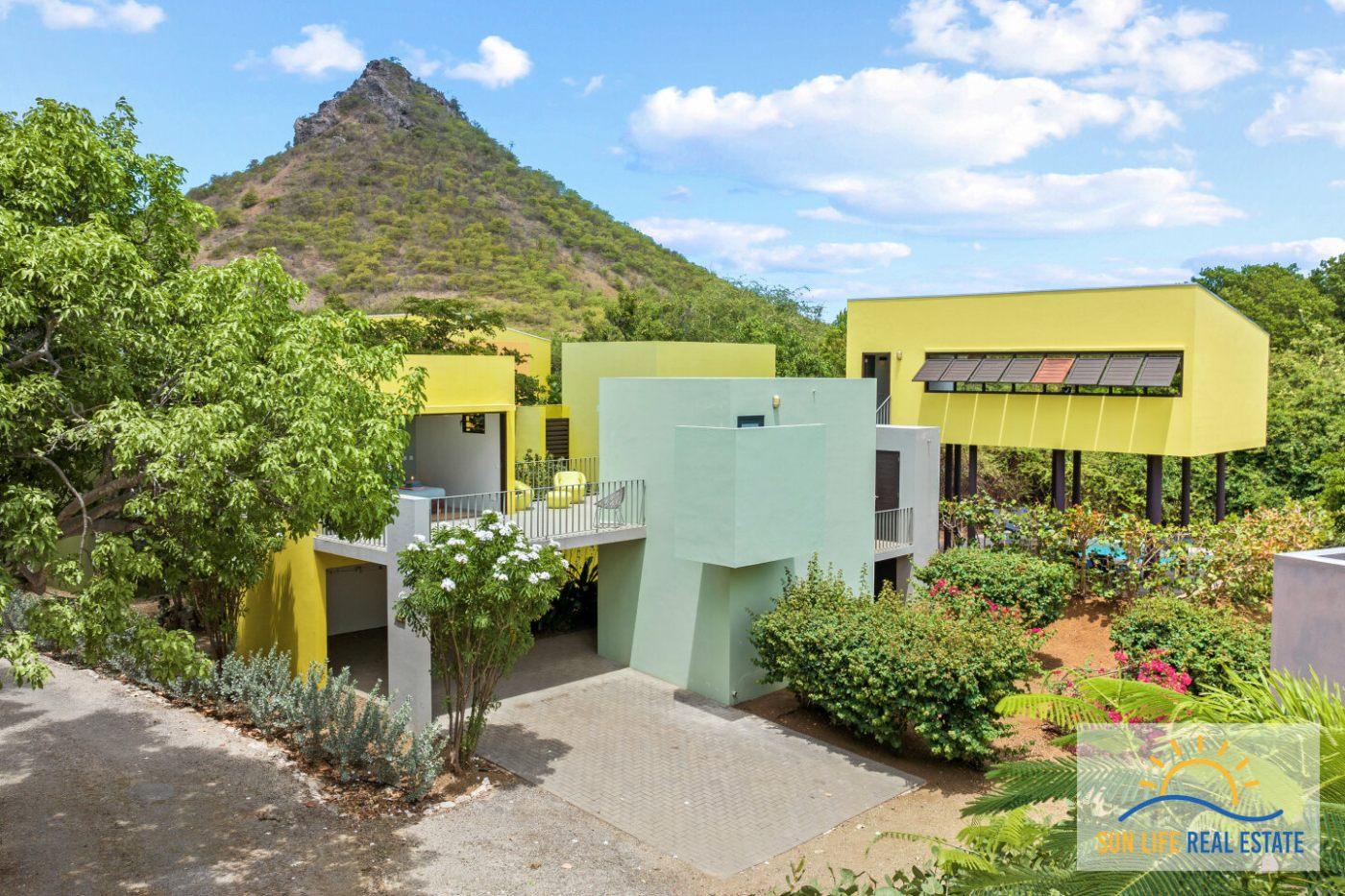 Indoor-Outdoor Living House For Sale in Sint Michiel