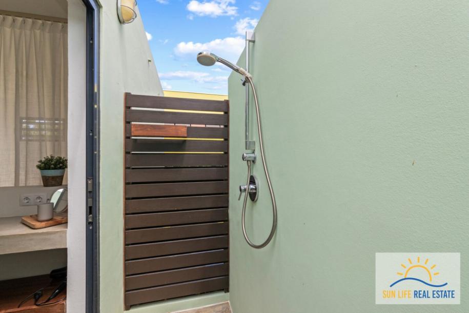 Indoor-Outdoor Living House For Sale in Sint Michiel-36