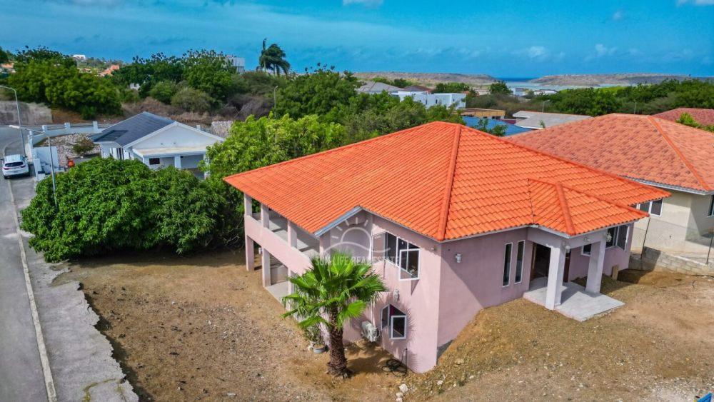 Beautiful large villa in the safe Damasco resort | Jan Thiel