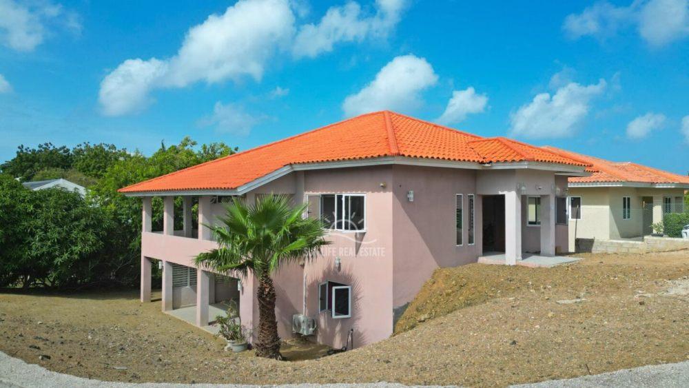 Beautiful large villa in the safe Damasco resort | Jan Thiel