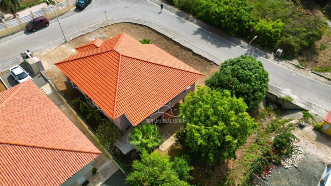 Beautiful large villa in the safe Damasco resort | Jan Thiel-2