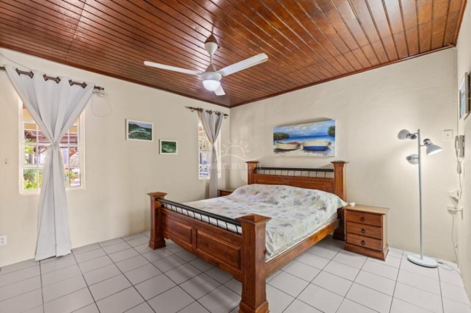 Oceanfront house for sale in Westpunt-11