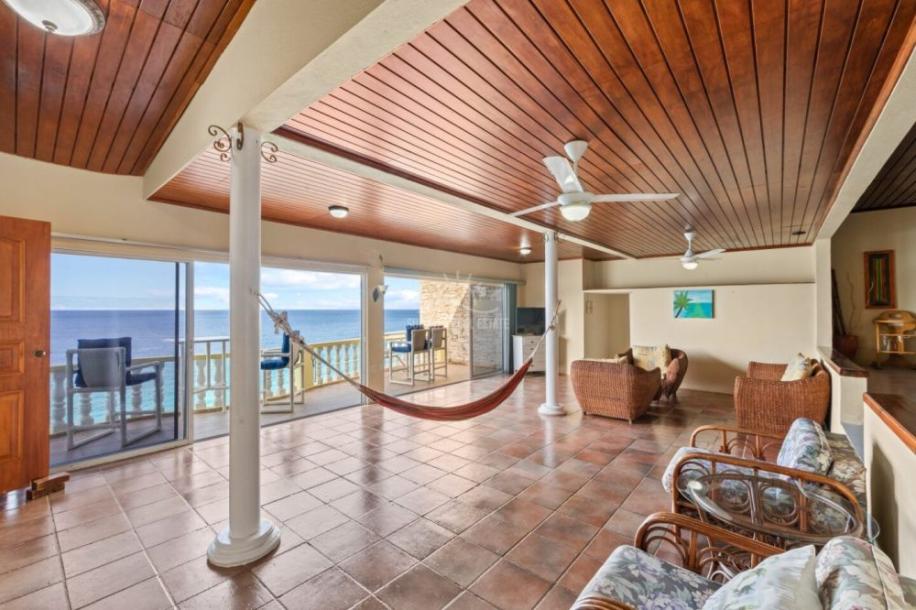 Oceanfront house for sale in Westpunt-29