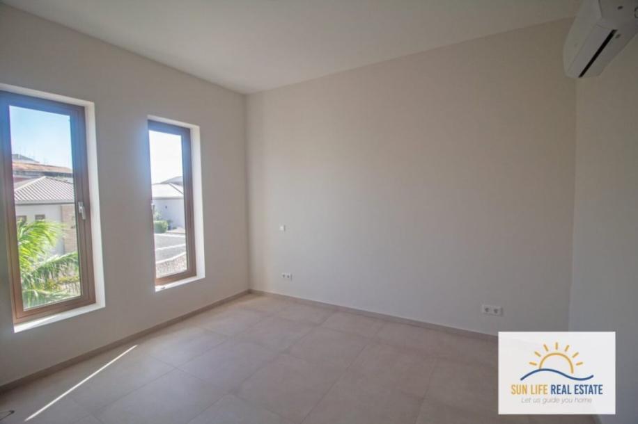 Luxury and modern apartment for rent in Scherpenheuvel-8