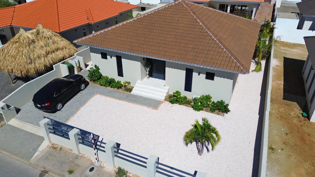 Modern 2-Bedroom Home with Private Pool in Tranquil Damasco Resort