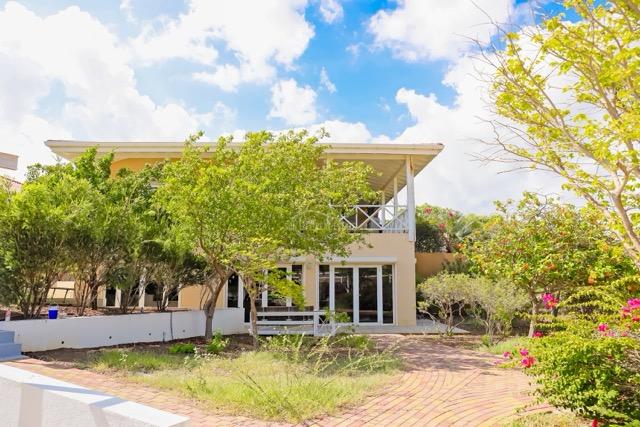 Seize the Opportunity to Invest in This Unique Villa with a Fully Customizable Ground Floor in Villapark Fontein