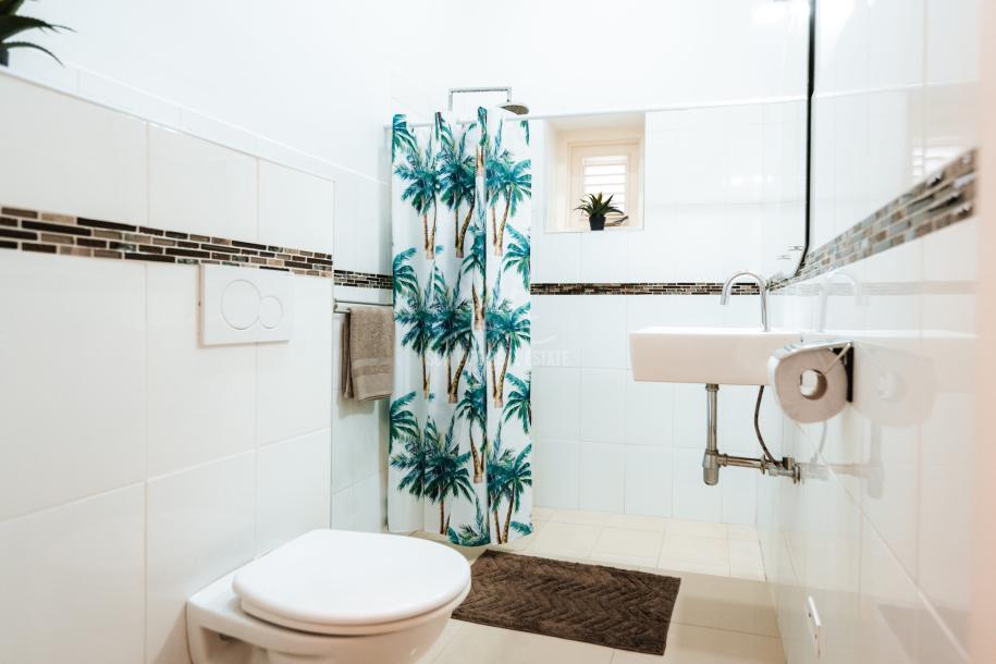 Restored Heritage Building for sale in Otrobanda-31