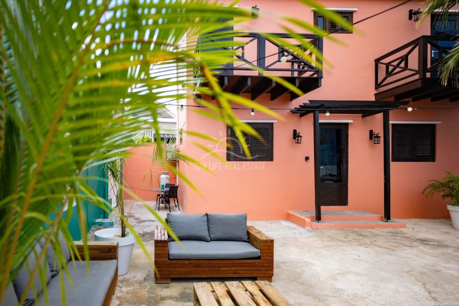 Prime Investment Opportunity in UNESCO-Protected Heritage Property in Otrobanda-36