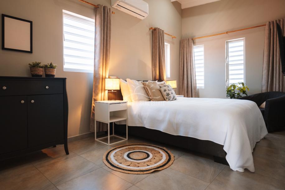 Prime Investment Opportunity in UNESCO-Protected Heritage Property in Otrobanda-15