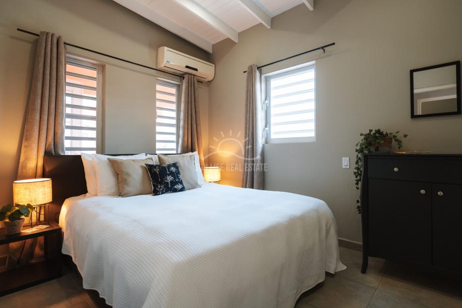 Prime Investment Opportunity in UNESCO-Protected Heritage Property in Otrobanda-11