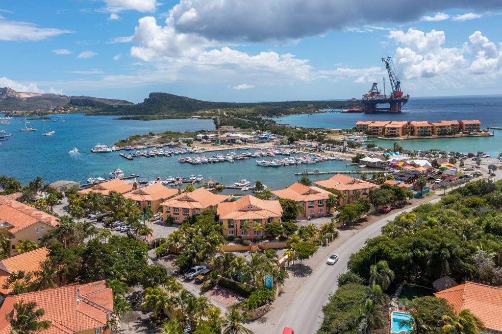 Deuda Buena vs. Deuda Mala en Bienes Raíces: Estrategias Clave para una Inversión Exitosa en Curazao