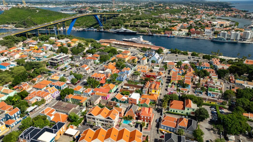 Otrobanda: The Beating Heart of Curacao’s History and Culture